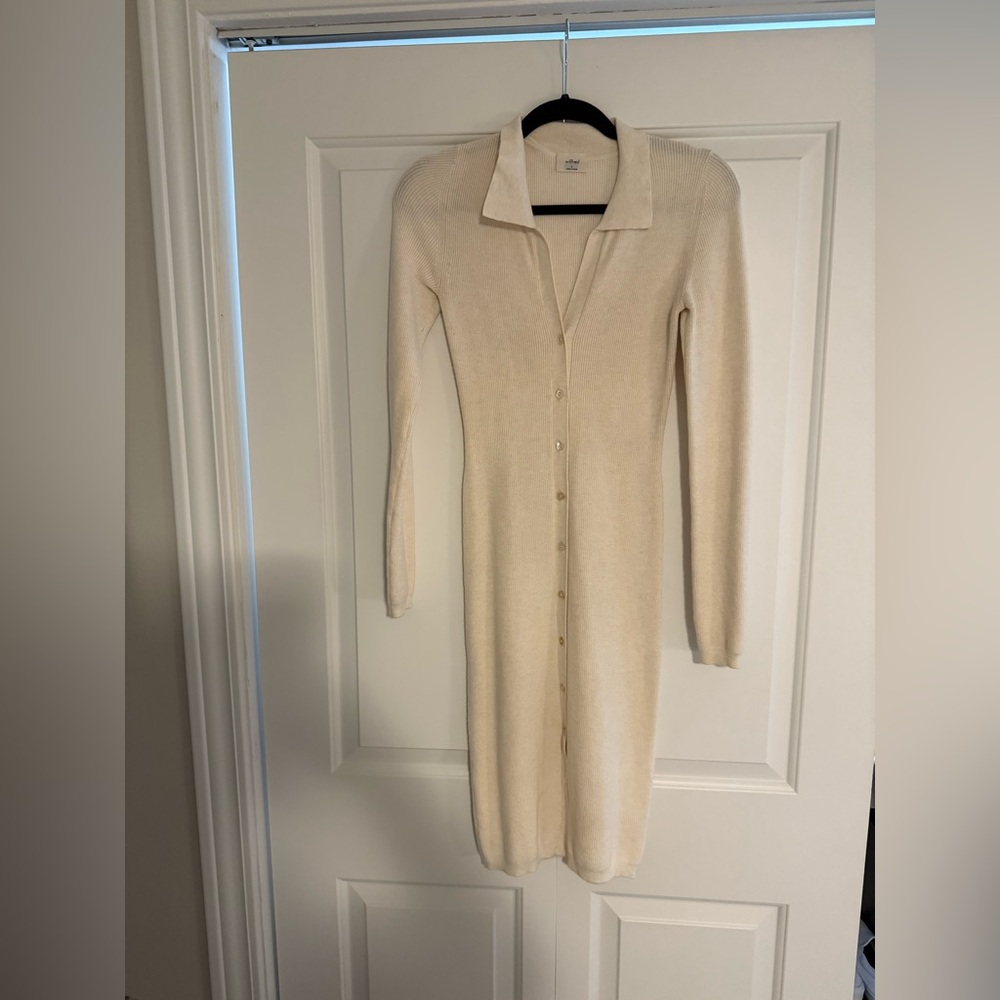 Wilfred Aritzia Collared Cream Button-Up Midi Dress